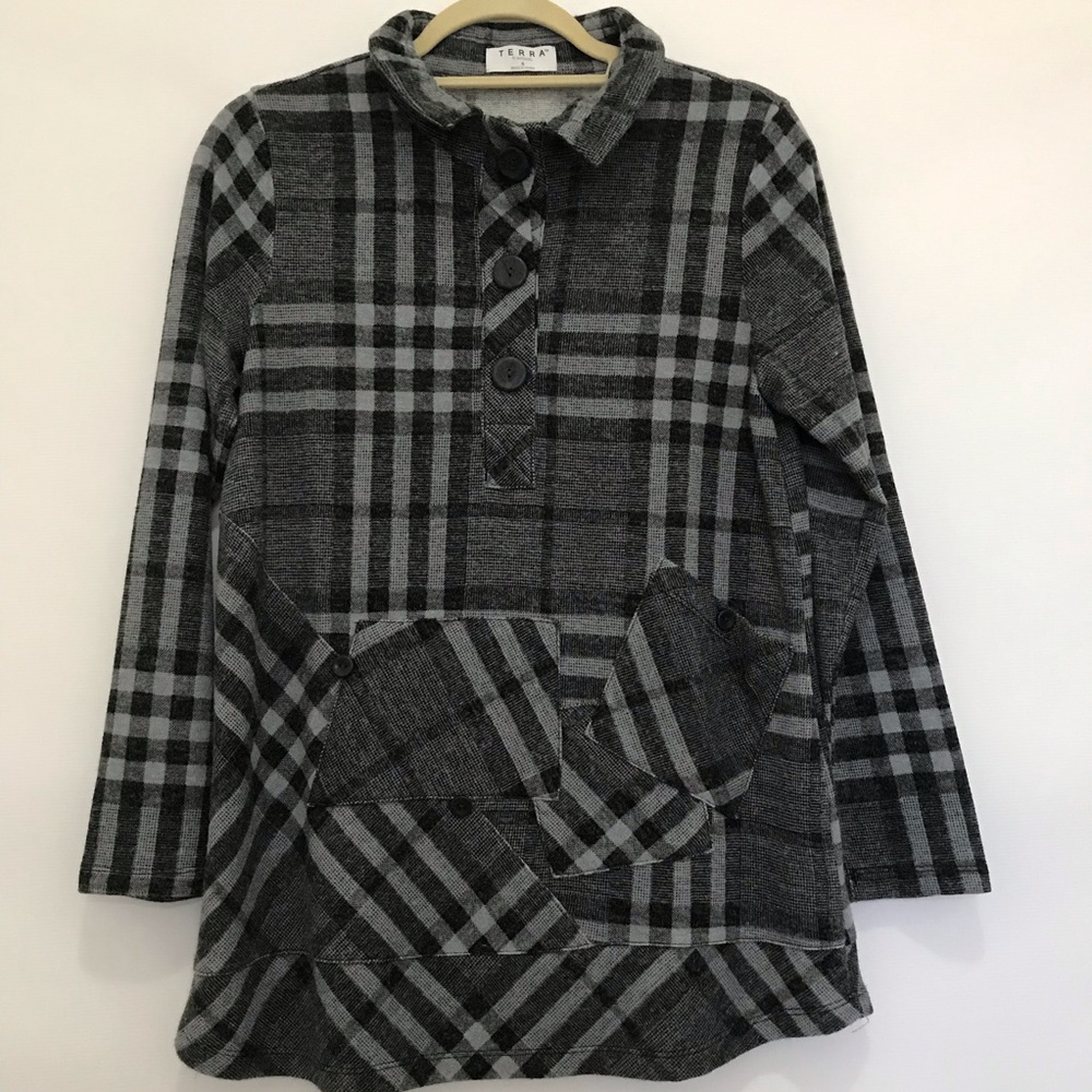 Terra Sj Apparel Gray and Black Plaid Button Pullover Tunic Size S